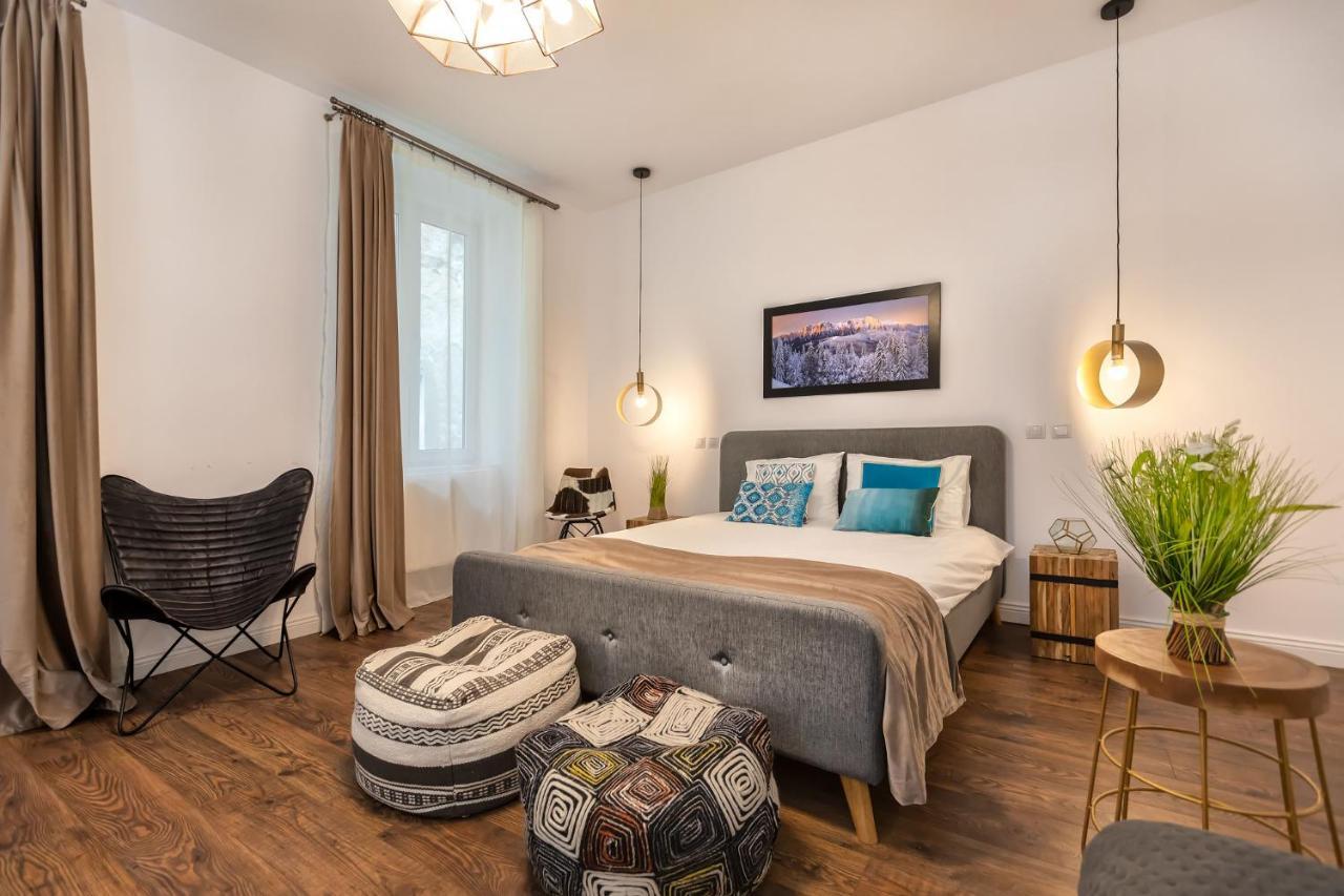 Venice Boutique Aparthotel Braşov Eksteriør bilde